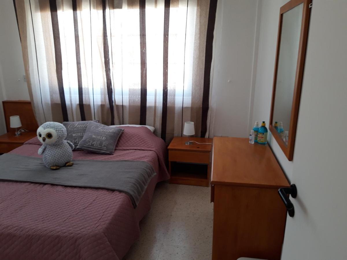 La Veranda Sea View Apartments Ларнака Екстер'єр фото