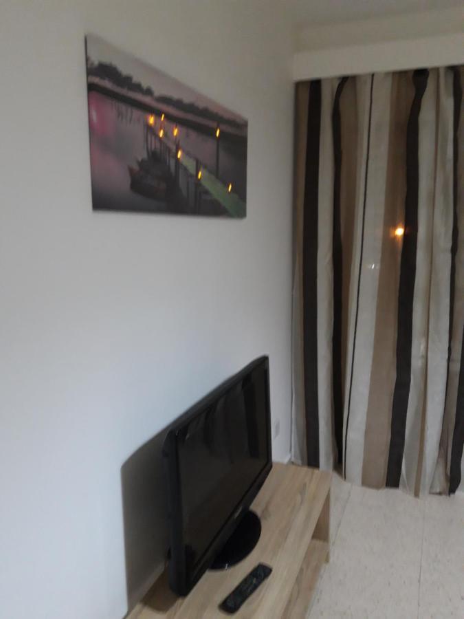 La Veranda Sea View Apartments Ларнака Екстер'єр фото
