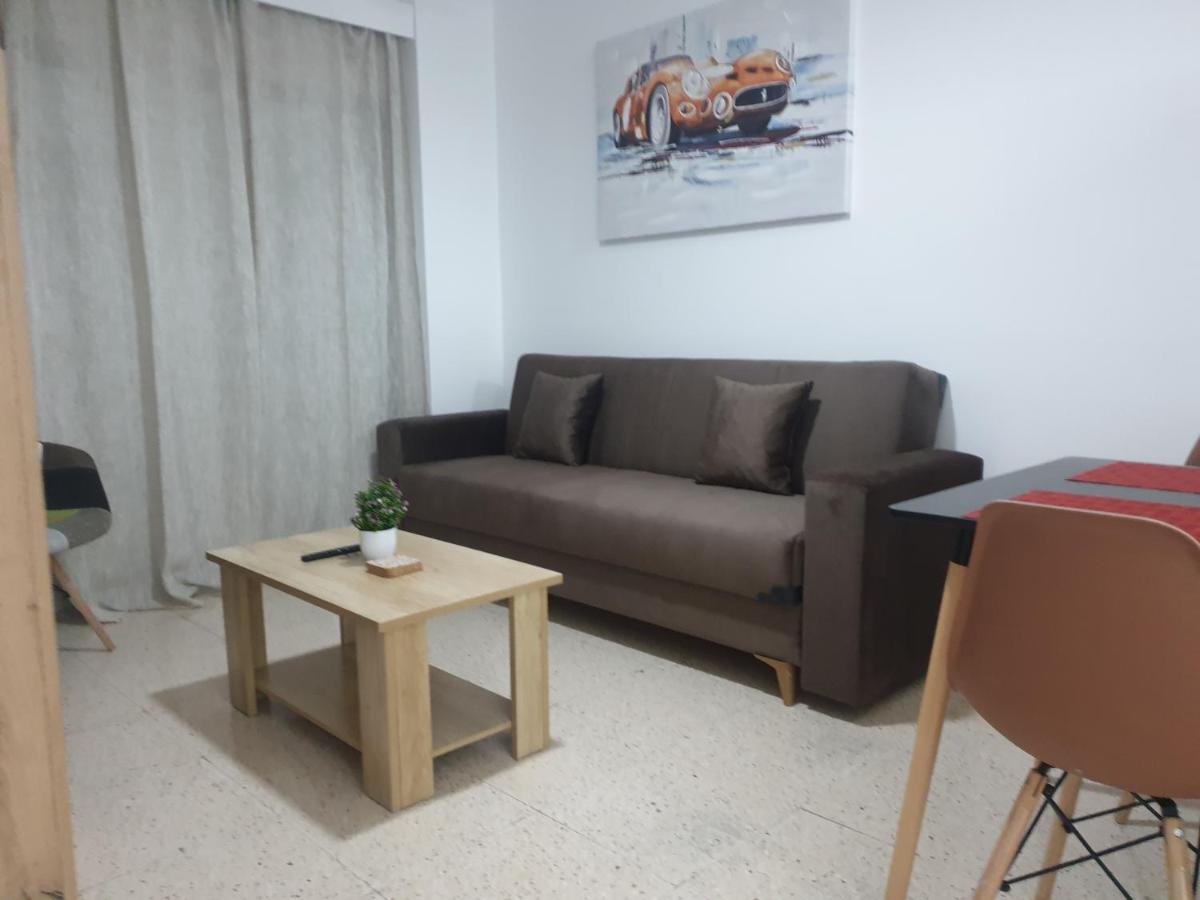 La Veranda Sea View Apartments Ларнака Екстер'єр фото