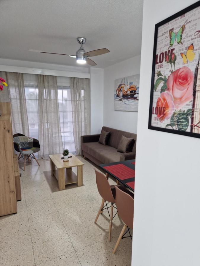 La Veranda Sea View Apartments Ларнака Екстер'єр фото